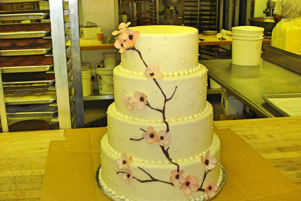 4-tier floral wedding cake