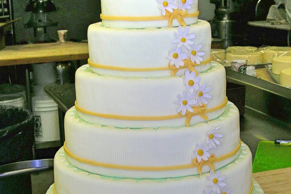 6-tier wedding cake