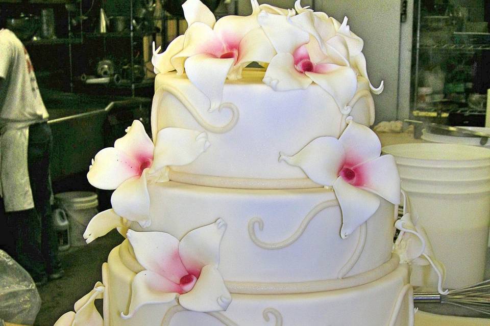 4-tier wedding cake