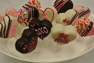 Gateaux Cakes & Pastries