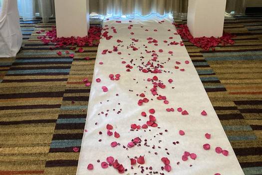 AISLE RUNNER DECOR