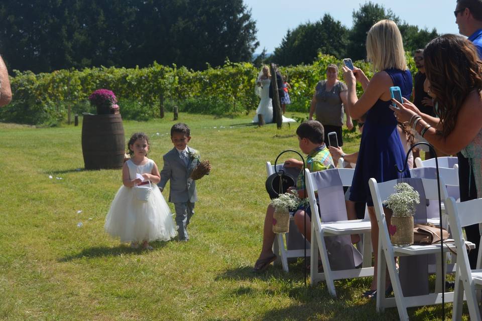 Junior bridal attendants