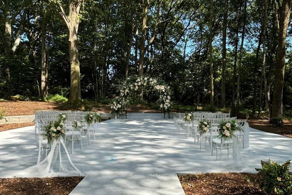 Outdoor Ceremony Space