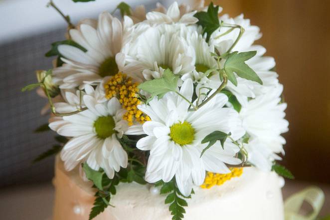 Baby's Breath Boutonniere - Sparks Florist®