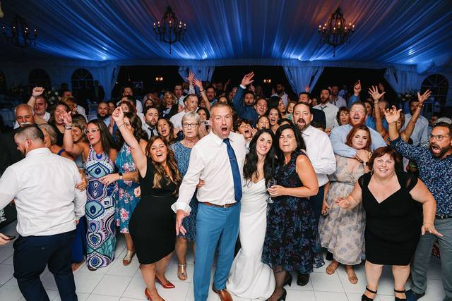 UNIQUE SOUNDS ENTERTAINMENT & EVENT PROFESSIONALS
