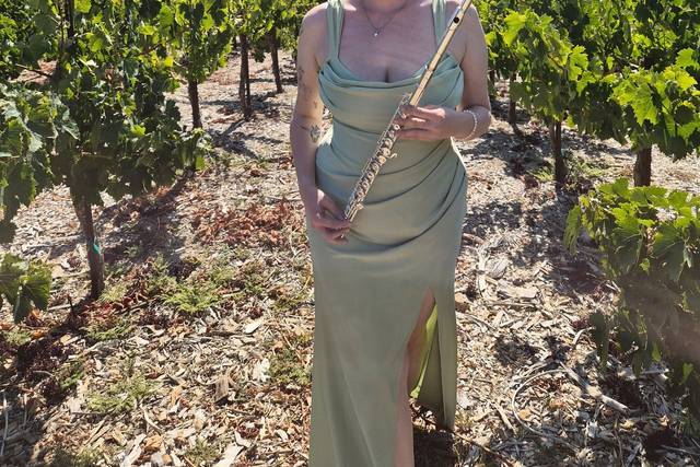 flute vineyard w filter.jpg