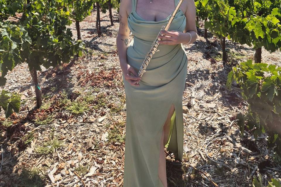 flute vineyard w filter.jpg