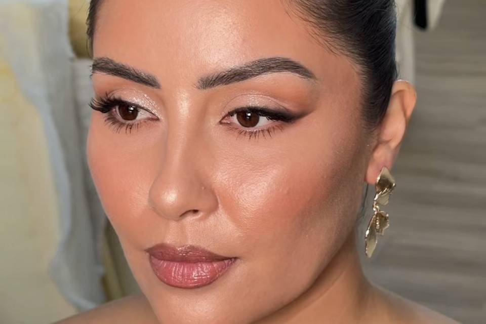 Bridesmaid makeup