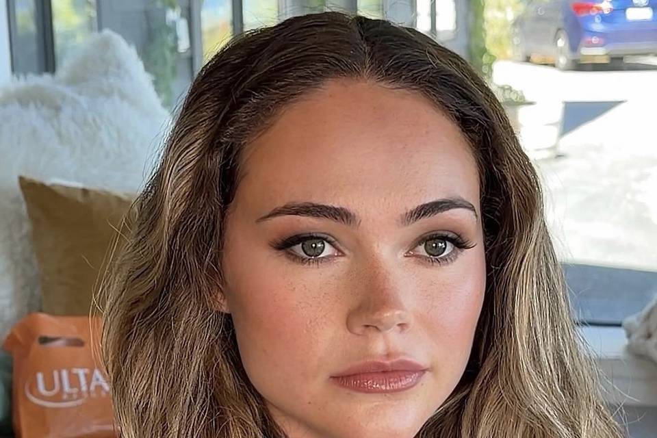 XV hair and makeup