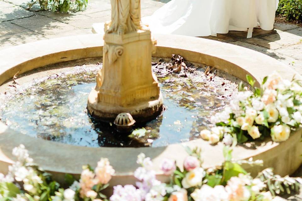 Fountain florals