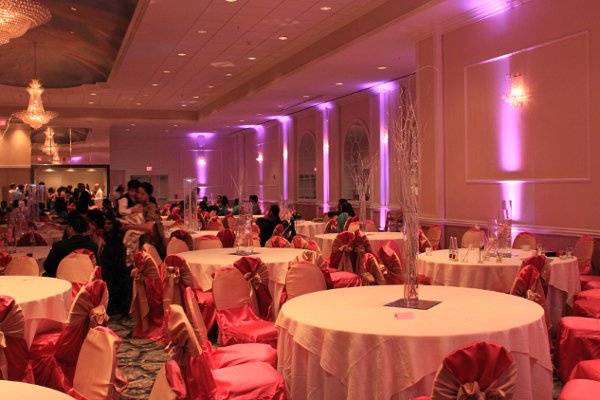 Full Room Ambient Uplighting by Chicago Sound & Lighting
