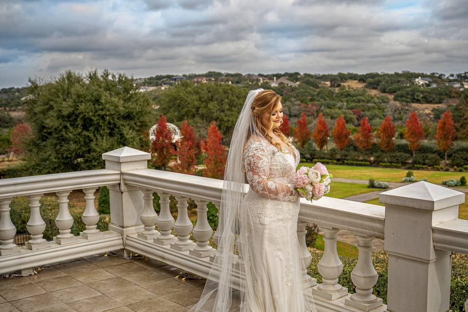 Bridal Formal Pose