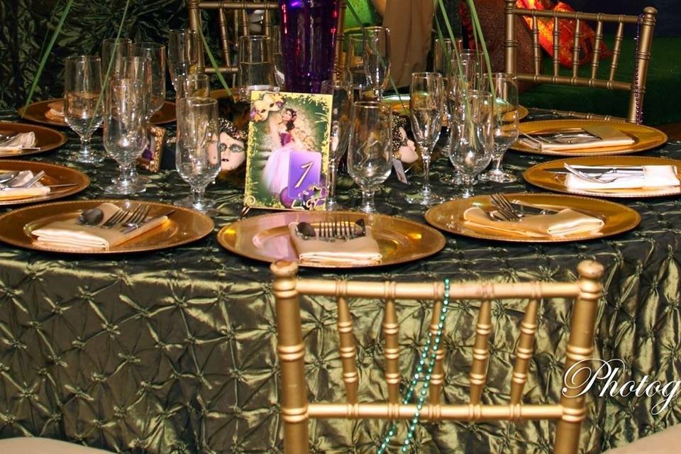 Mardigras theme centerpiece