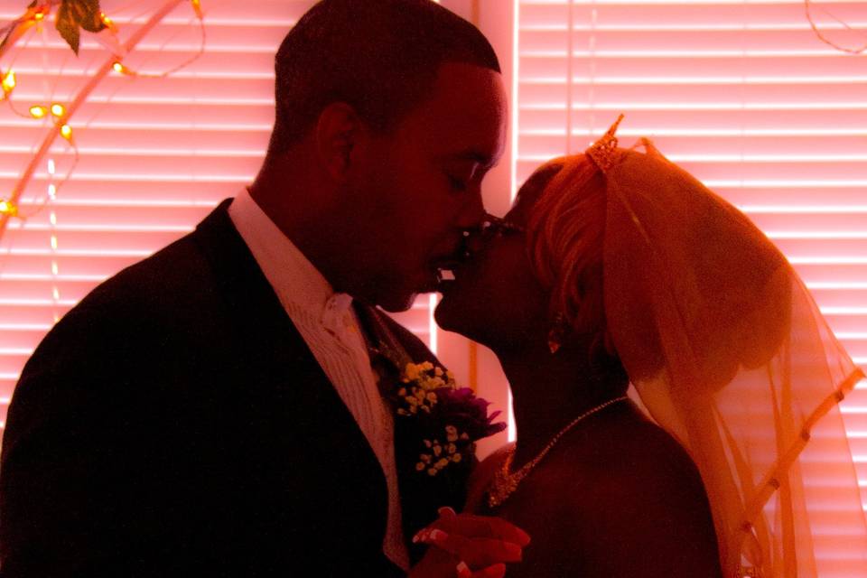 Couple kiss