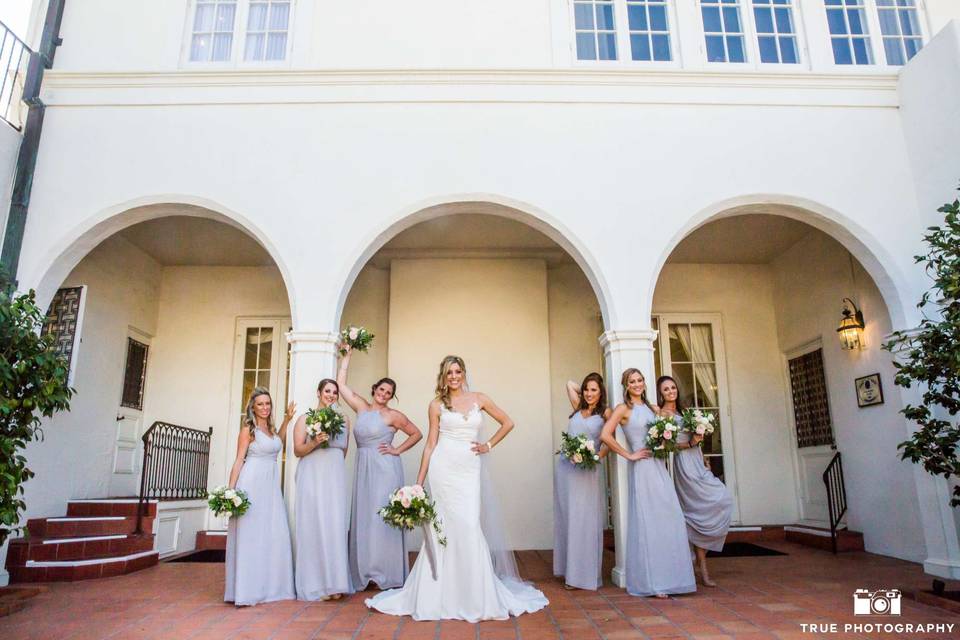 The bride with her bridesmaids