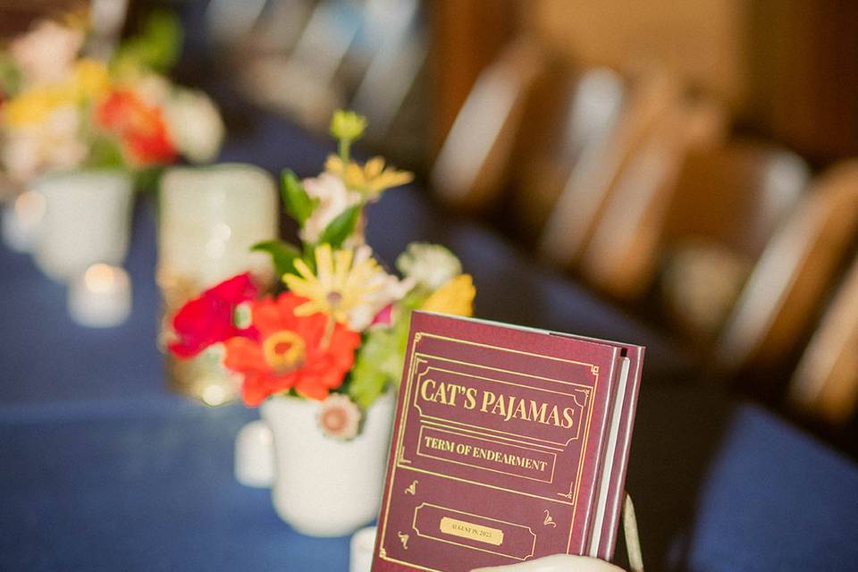 Details: centerpiece