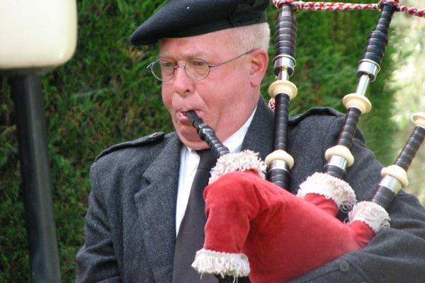 Treasure Coast Bagpiper 2