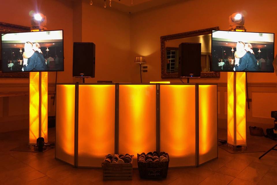 Dj booth setup