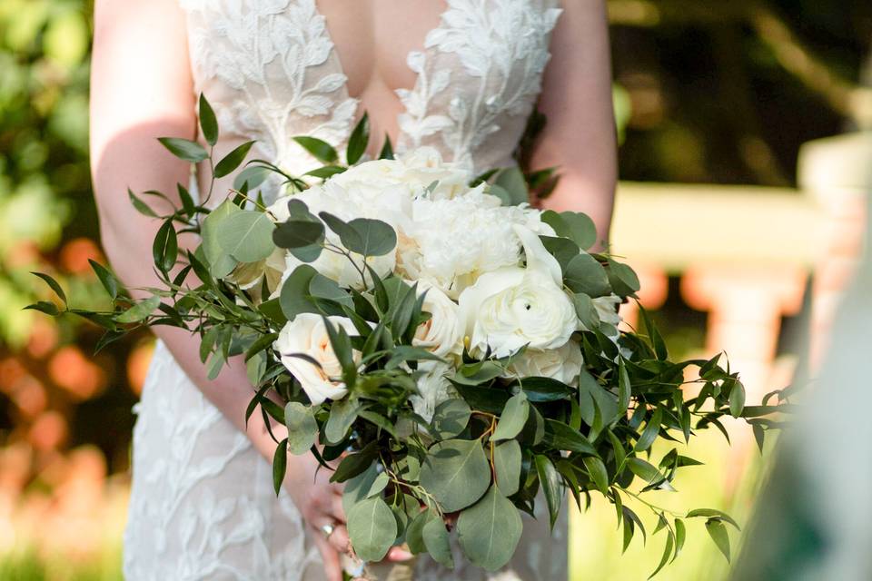 All white bride bouquet