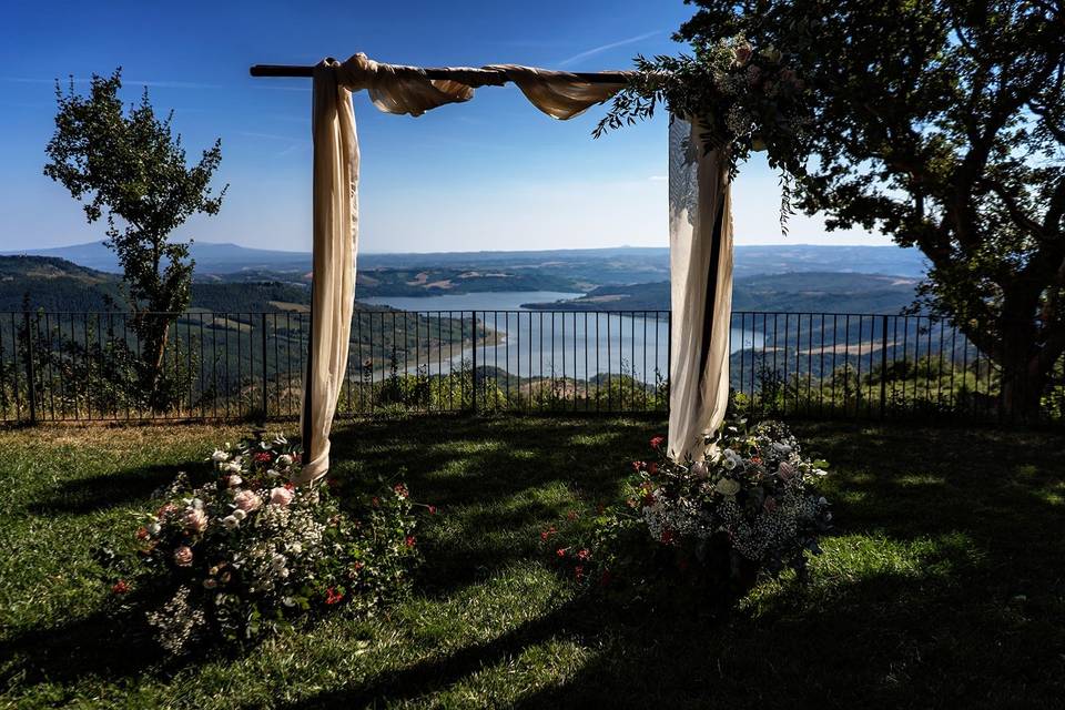 Wedding arch