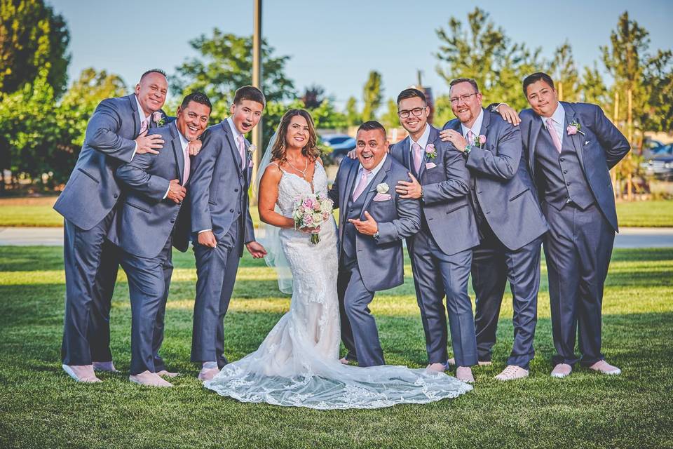 Bridal party Photos on Lawn