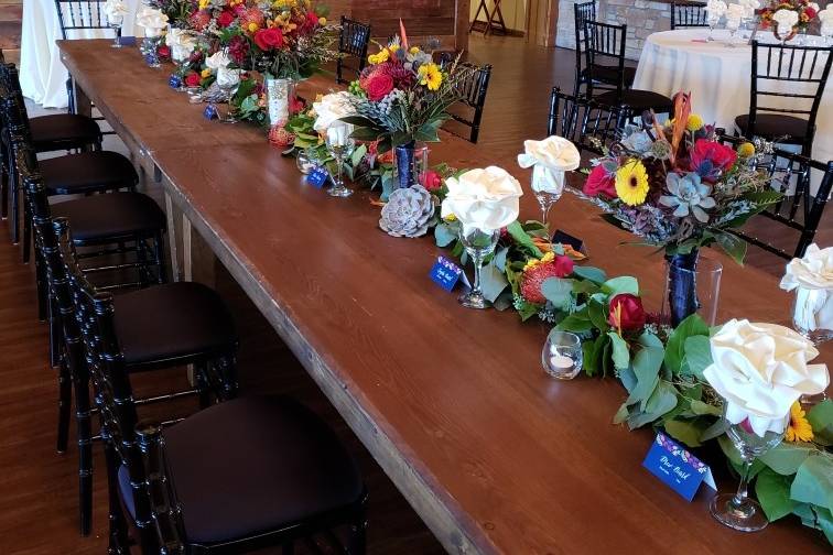 King's Table Decor/Garland