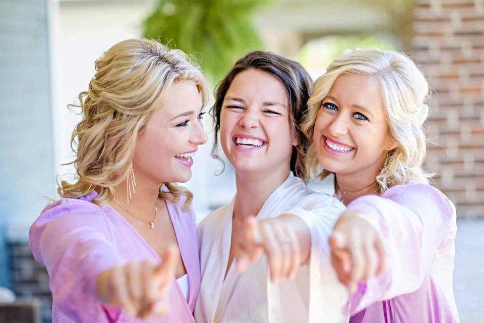 Smiles from the bride and bridesmaids