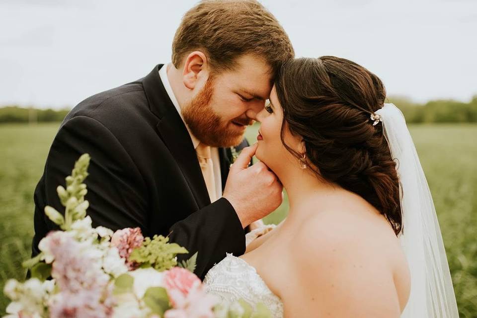 Loving look between newlyweds