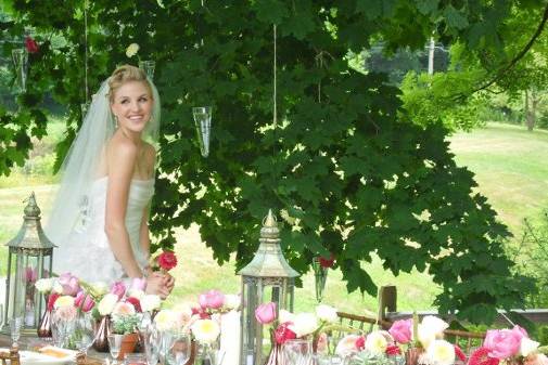 Editorial Bridal Shoot with Jessica's Country Flowers