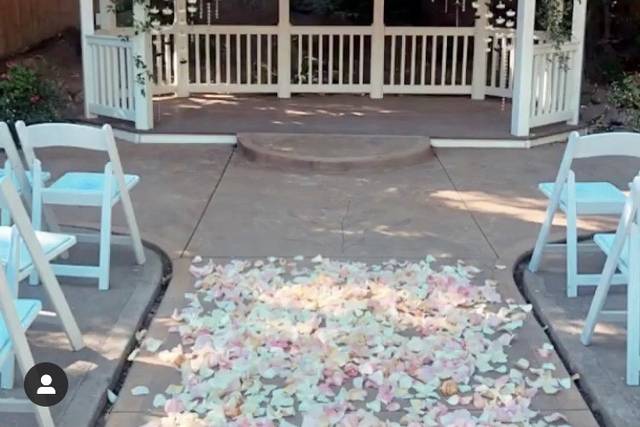 Gazebo Flowers