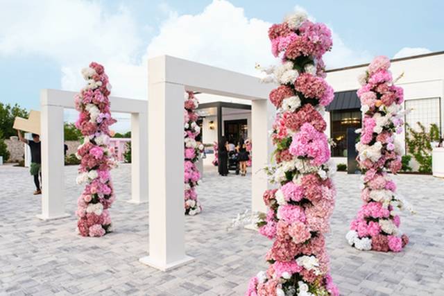 Montrose_Venue_Courtyard_2000px.jpg