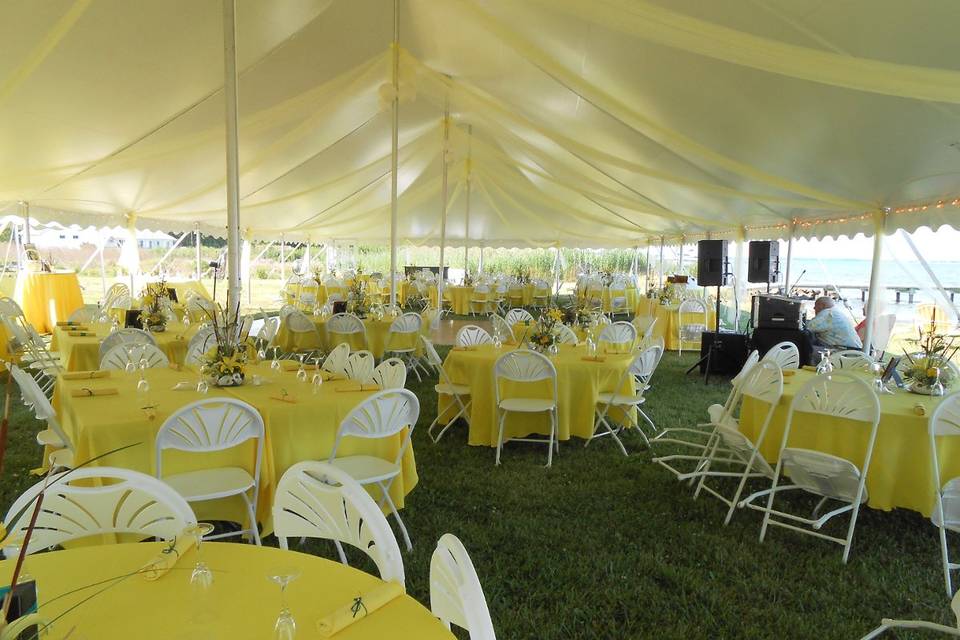 Yellow linen theme