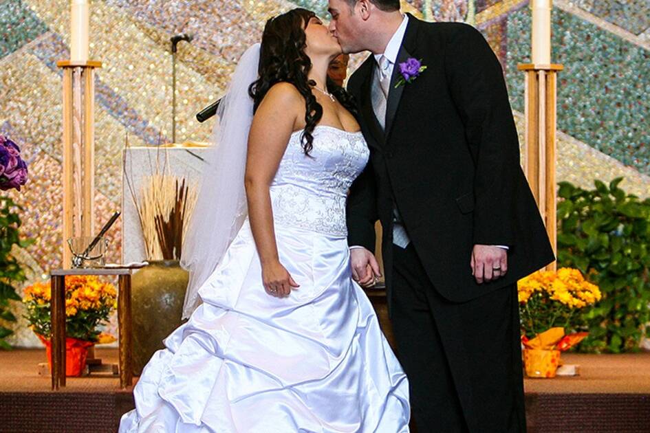 Velvet knot weddings