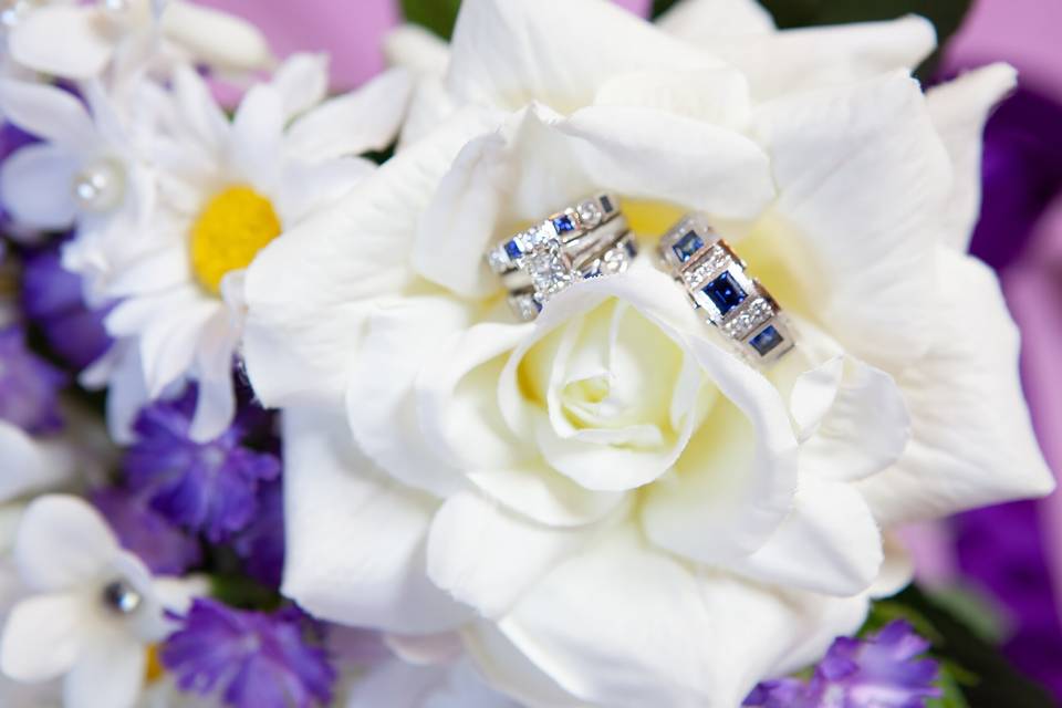 Velvet knot weddings