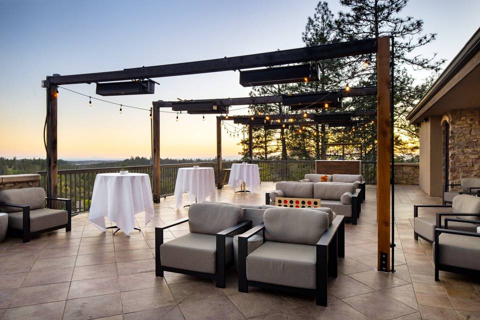 Cocktail table