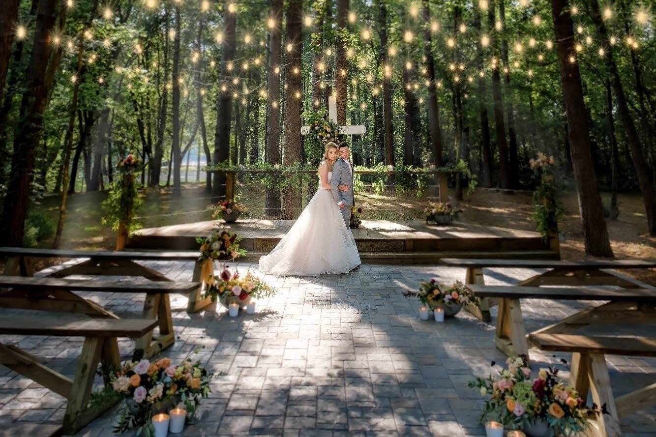 Hiwassee River Weddings and Events Barn & Farm Weddings Delano, TN