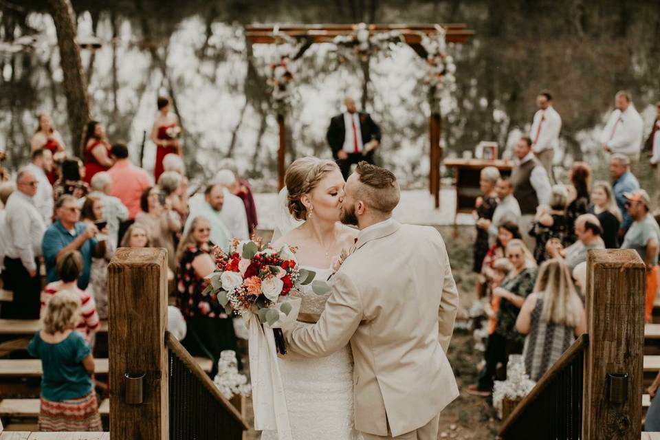 Hiwassee River Weddings and Events