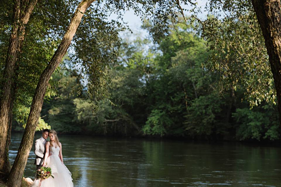 Hiwassee River Weddings and Events