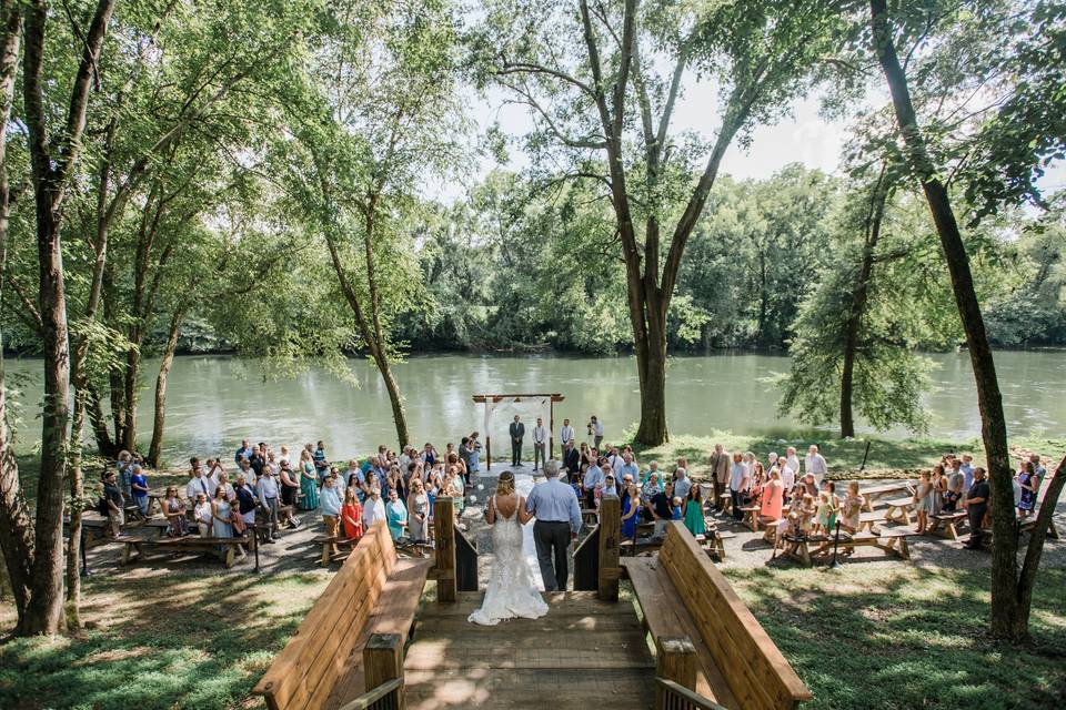 Lakefront wedding