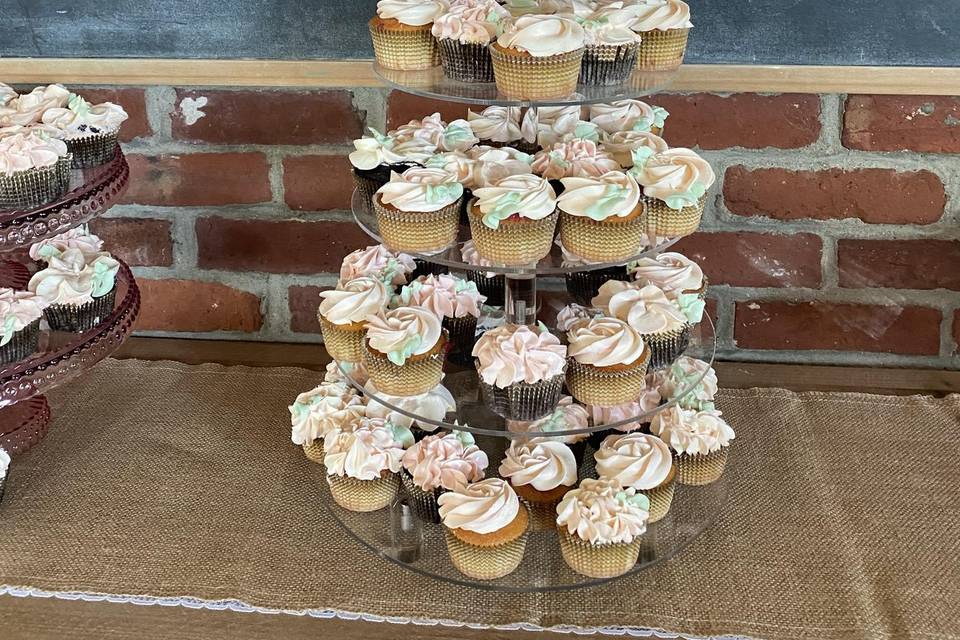 Wedding cupcakes