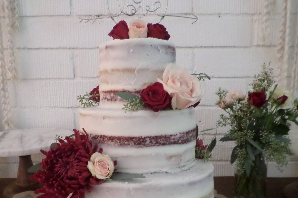 Floral design three-level cake