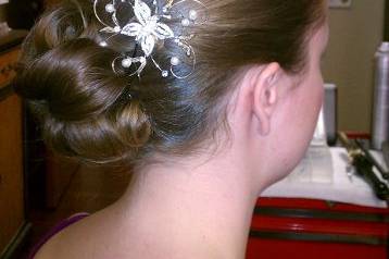 Beauty By B Makeup Artistry & Hair Design