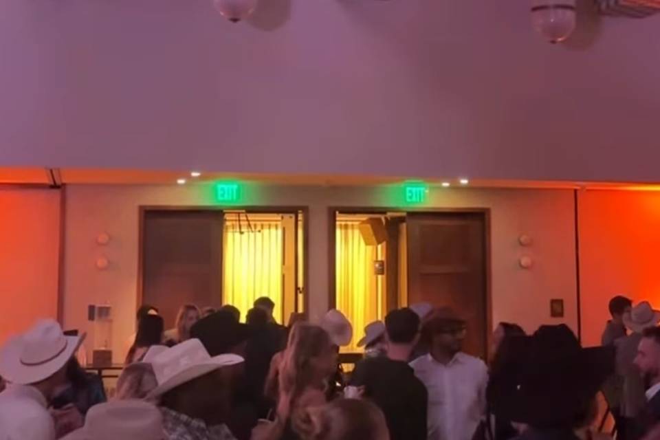 Line Dance Country DJ