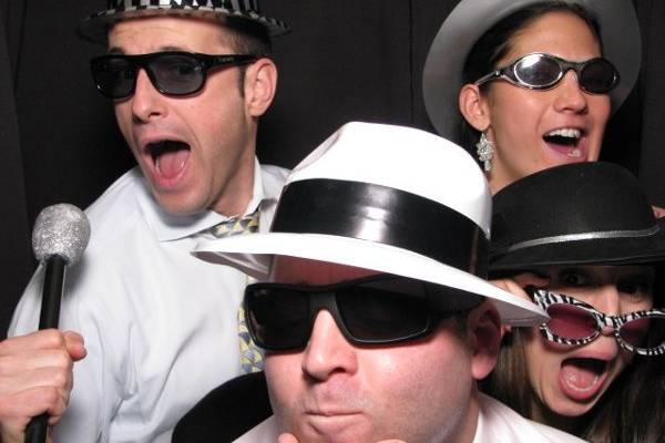 FlashBooth Photo Booth Rentals of Michigan