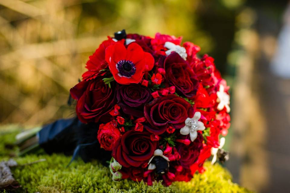 Bouquet with red roses