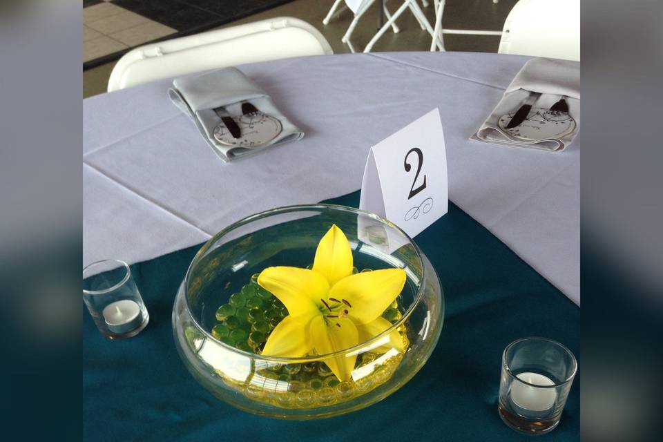 Reception yellow lily float
