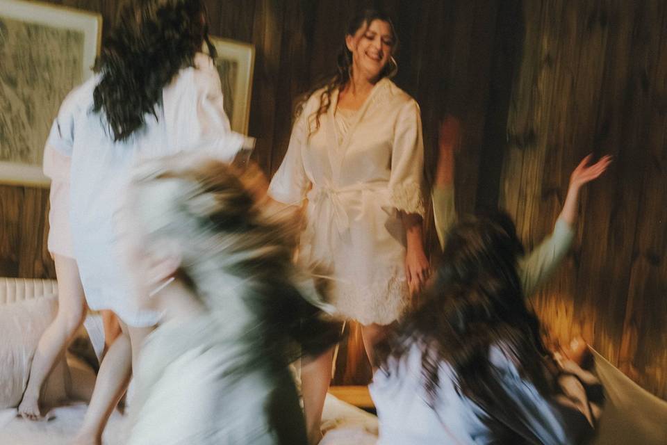 Bridesmaids in the Cottage