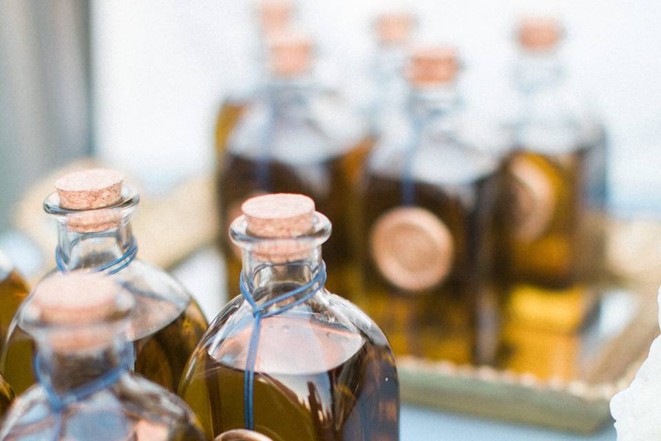 Olive oil favors