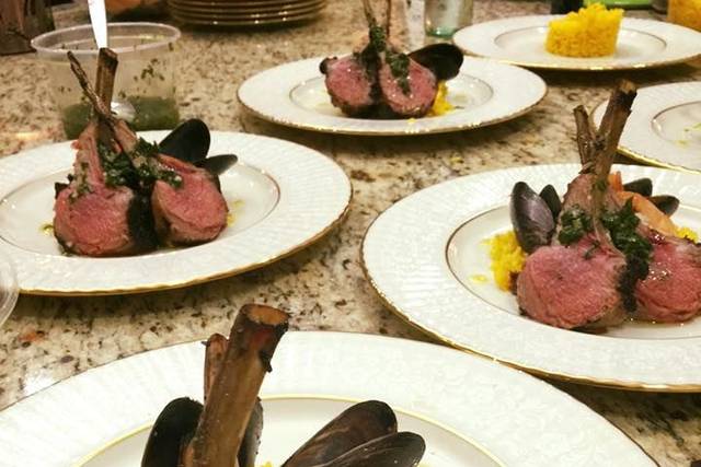 Leila T's Catering