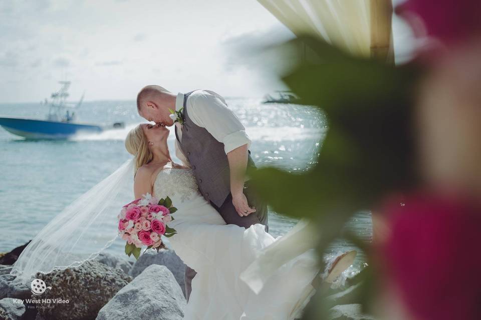Wedding kiss - Key West HD Video Productions